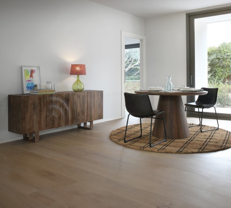 mesa-madera-natural-de-jambul-con-pie-120-diametro