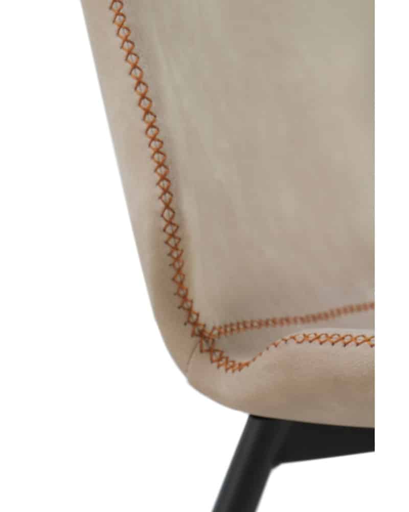 silla-tapizada-beige-patas-metalicas-negras (4)