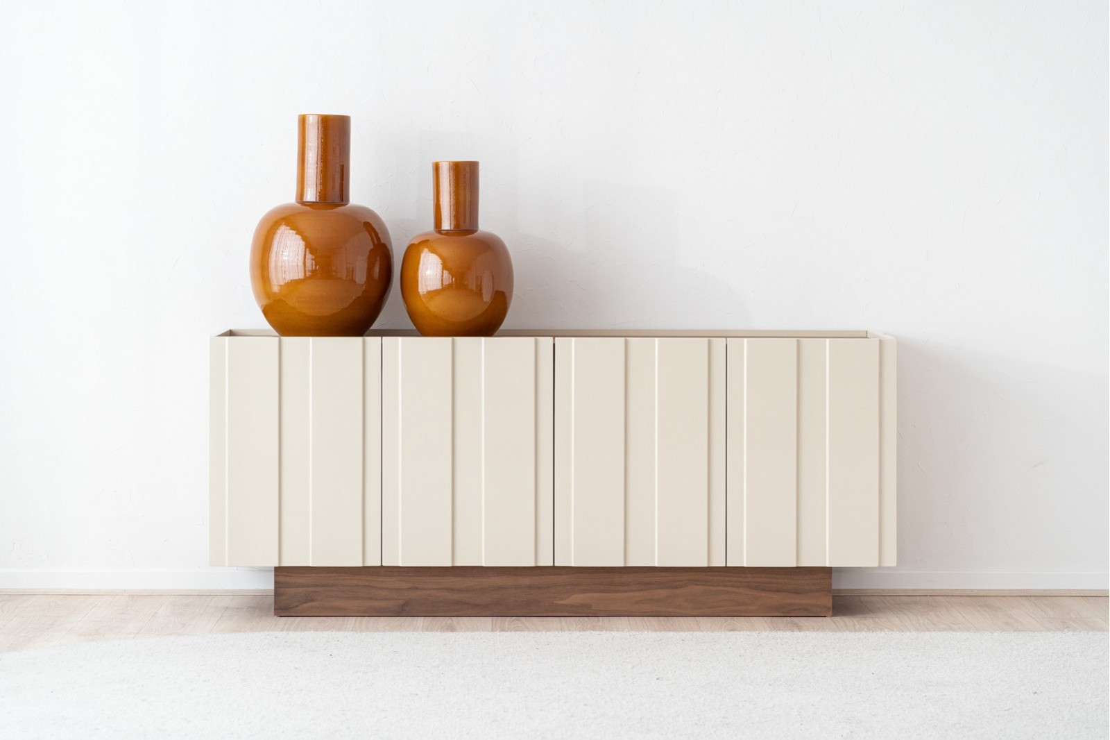 Aparador Obi Nogal Beige Brillo-VP Interiorismo (1)