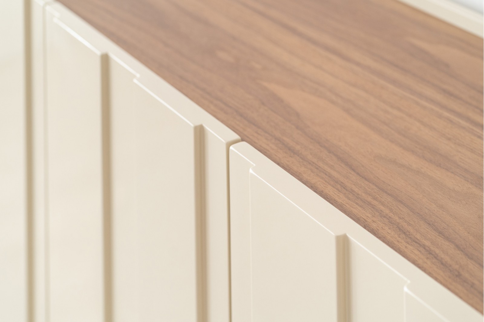 Aparador Obi Nogal Beige Brillo-VP Interiorismo (3)